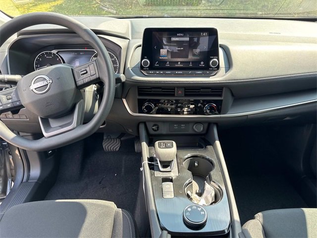 New 2026 Nissan Rogue S image 18