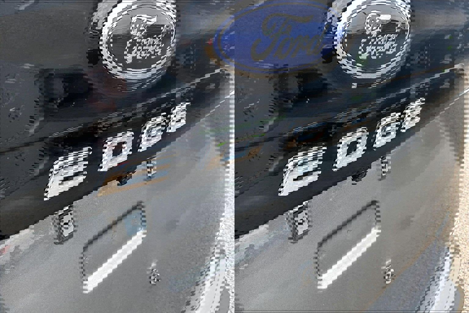 Used 2024 Ford Edge SEL w/ Convenience Package image 30