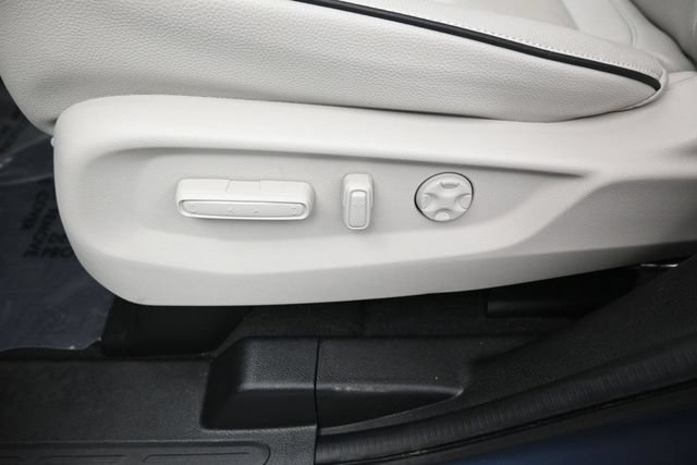 Certified 2026 Honda Odyssey Touring image 26