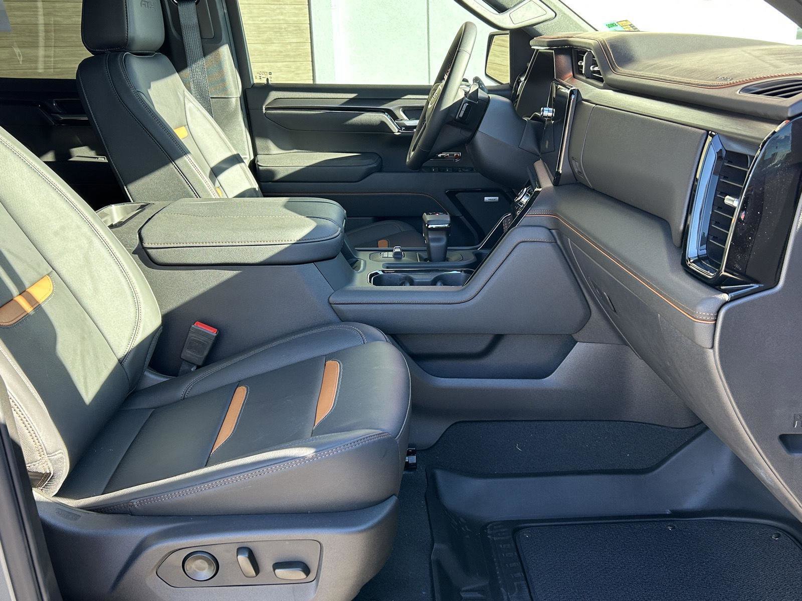 Used 2025 GMC Sierra 1500 AT4 w/ AT4 Premium Package image 19