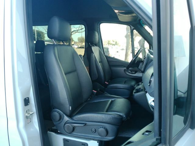 Used 2021 Mercedes-Benz Sprinter 2500 w/ Exterior Lighting Package image 27