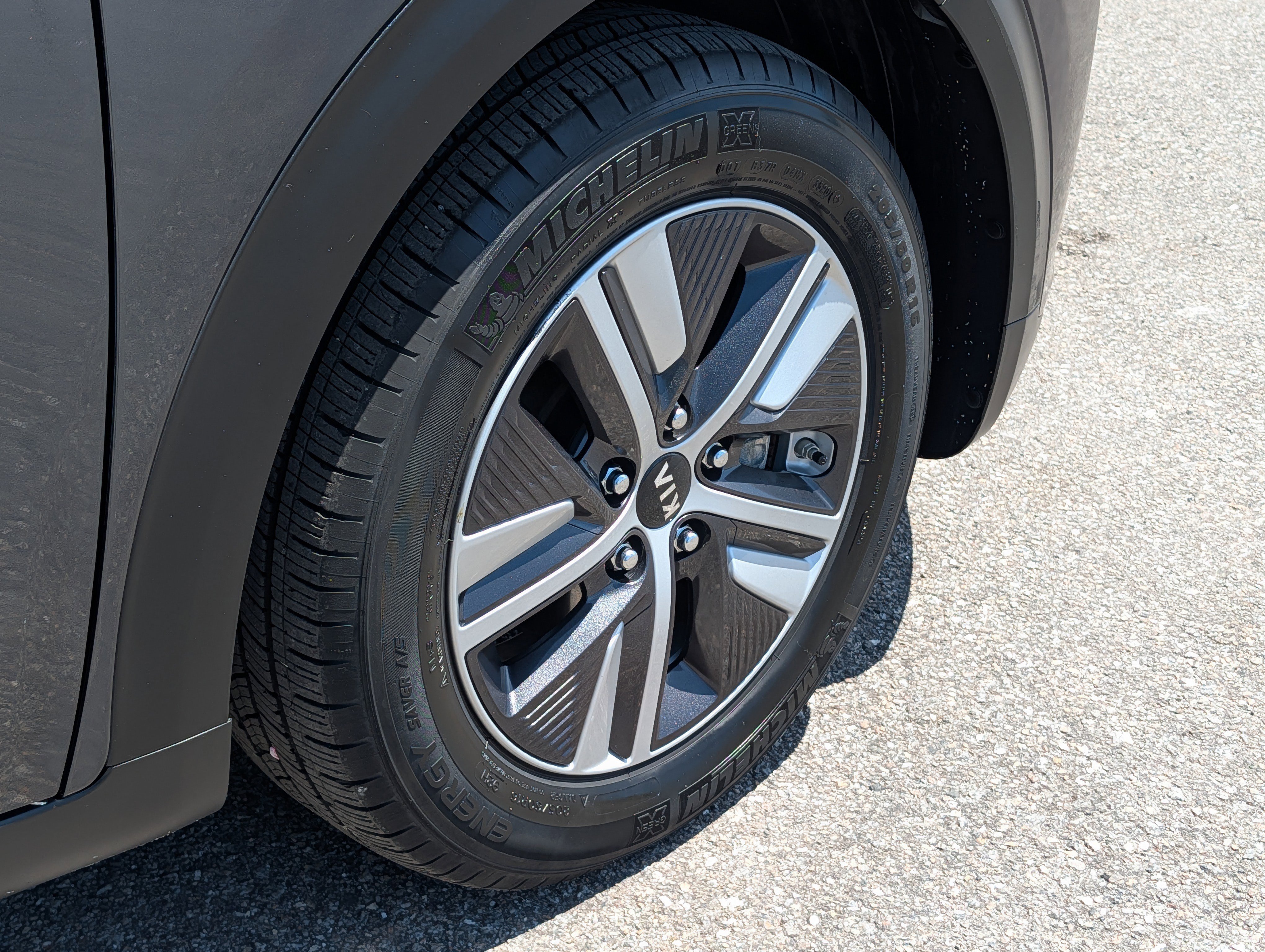 Used 2021 Kia Niro LXS image 12