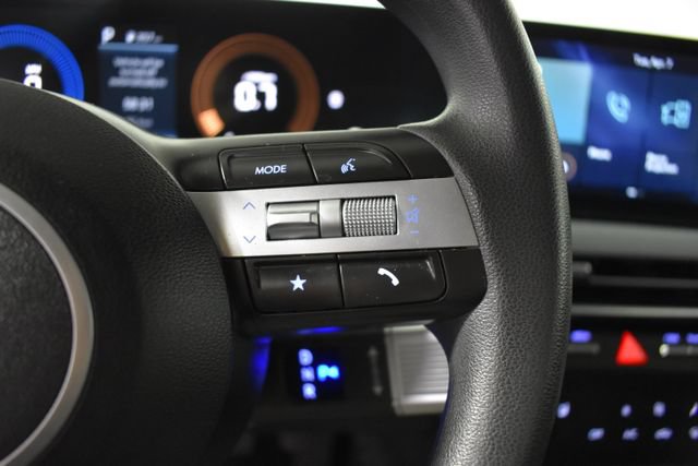 Used 2025 Hyundai Sonata SEL FWD image 17