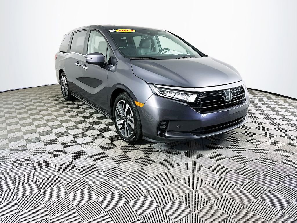 Used 2023 Honda Odyssey Touring image 3