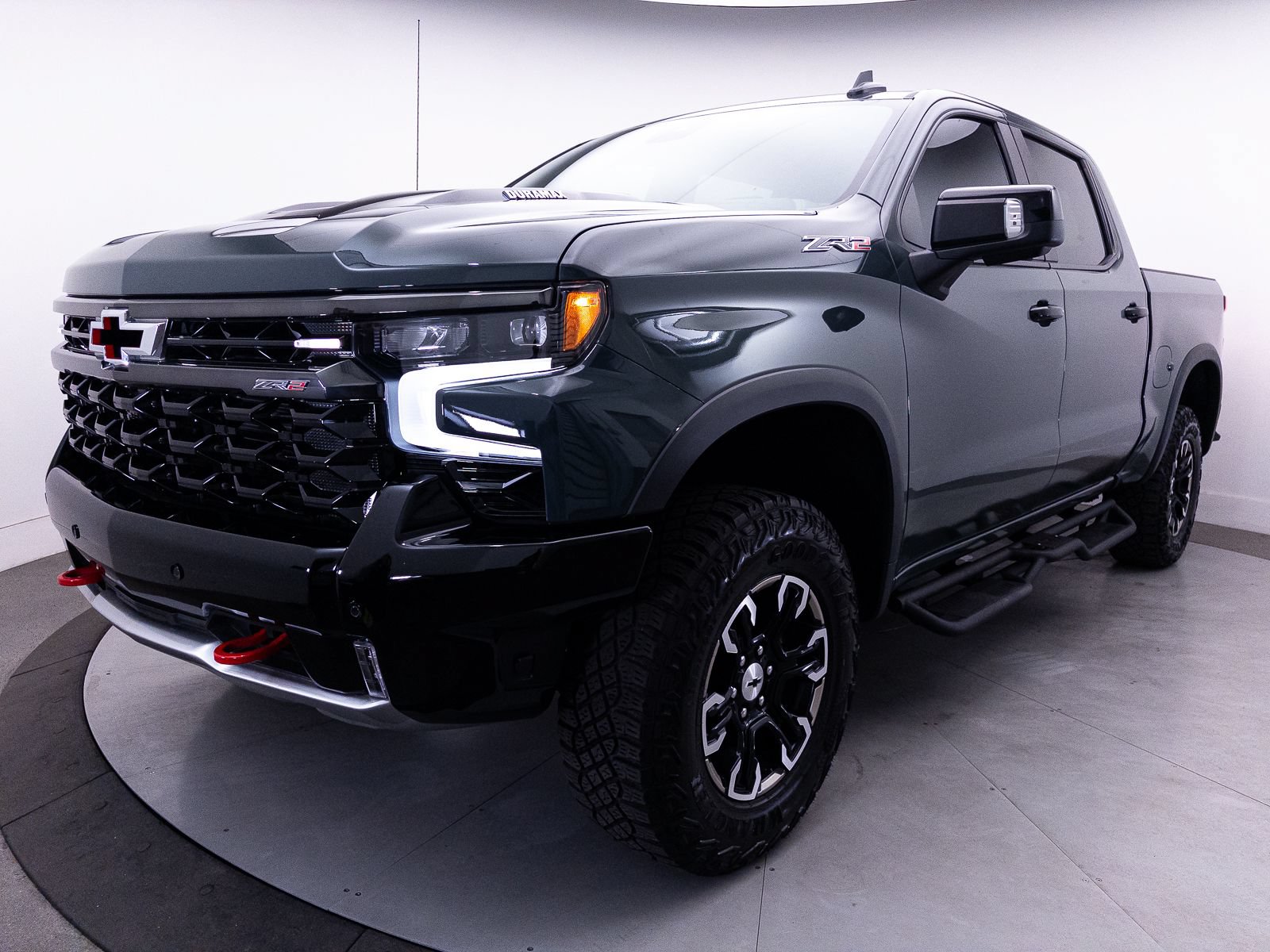 Used 2025 Chevrolet Silverado 1500 ZR2 w/ Technology Package AWD/4WD image 22
