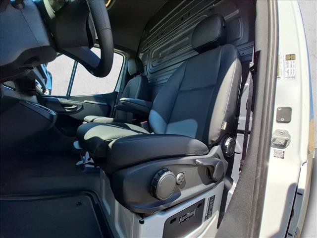 New 2026 Mercedes-Benz Sprinter 2500 image 4