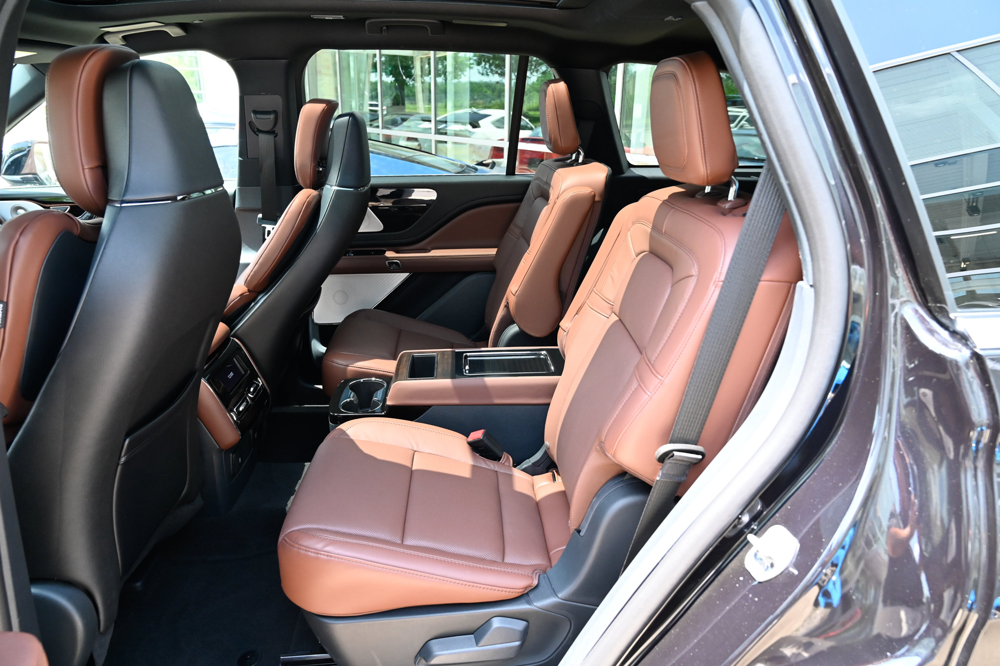 Used 2026 Lincoln Aviator Reserve AWD/4WD image 38