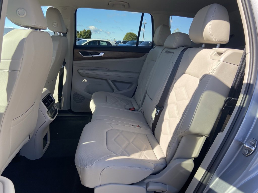 New 2026 Volkswagen Atlas SE image 7