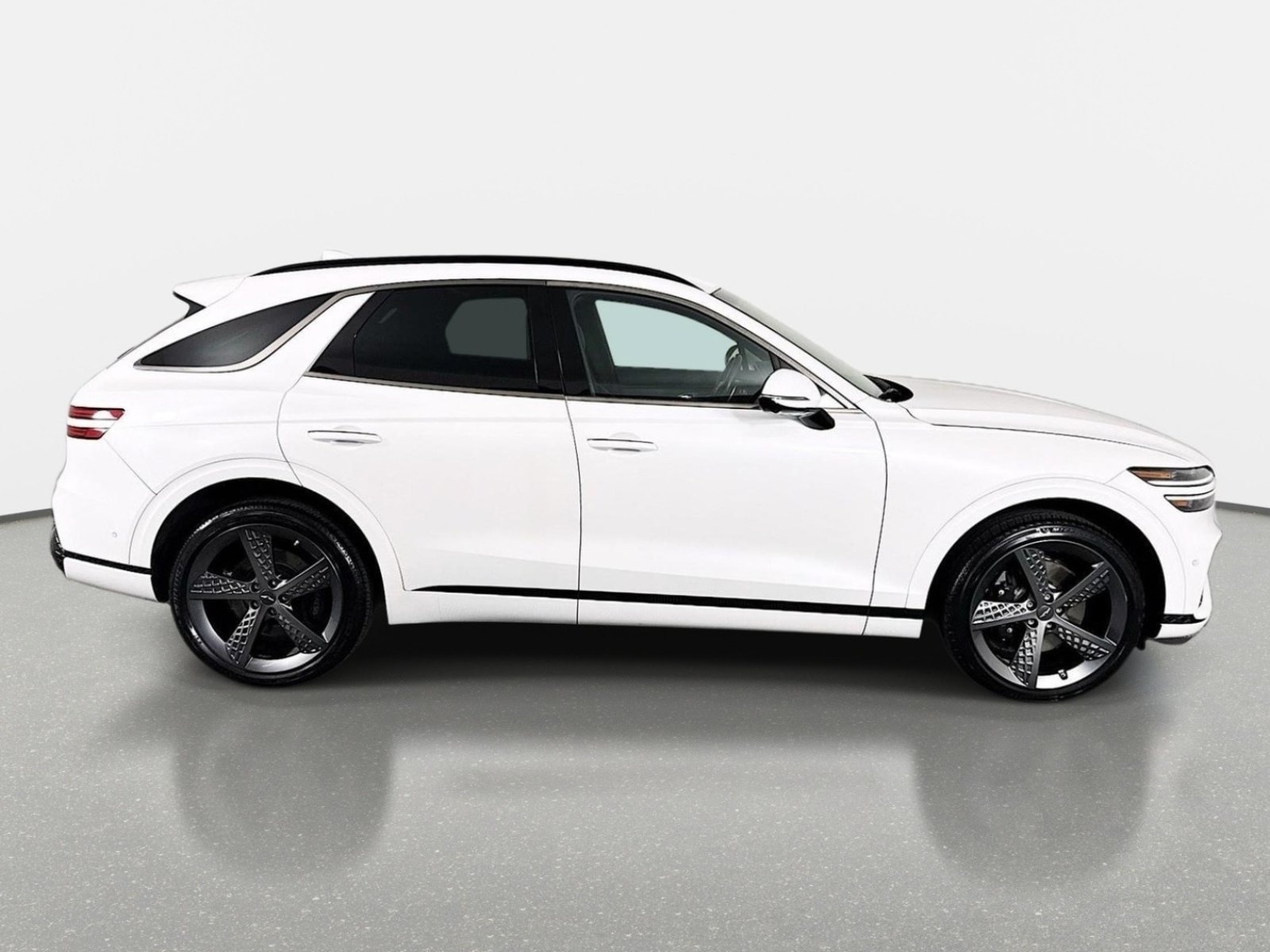 Certified 2023 Genesis GV70 2.5T w/ Sport Prestige Package AWD/4WD image 4