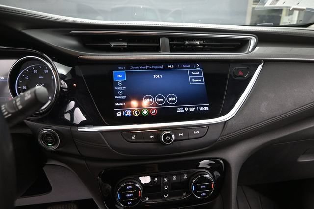 Used 2021 Buick Encore GX Essence w/ Experience Buick Package FWD image 32