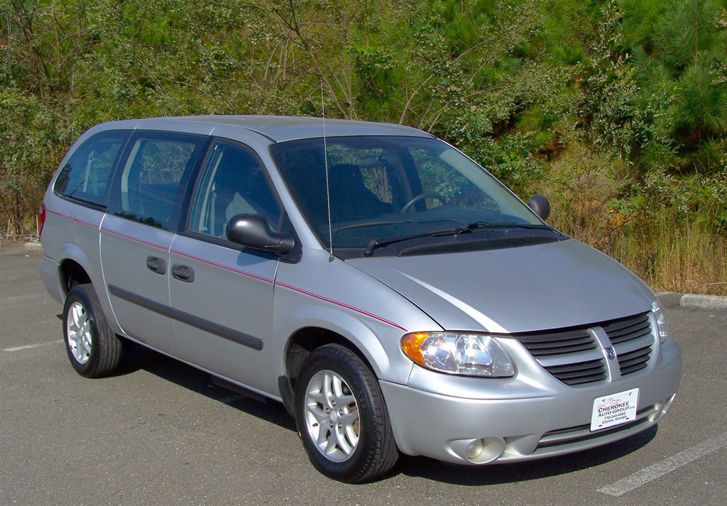 Used 2005 Dodge Grand Caravan SE w/ PWR Convenience Group image 3