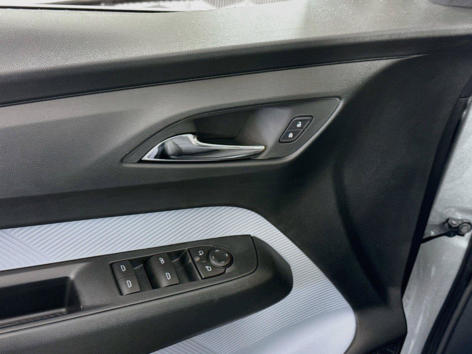 New 2027 Chevrolet Bolt LT w/ Comfort Package FWD image 12