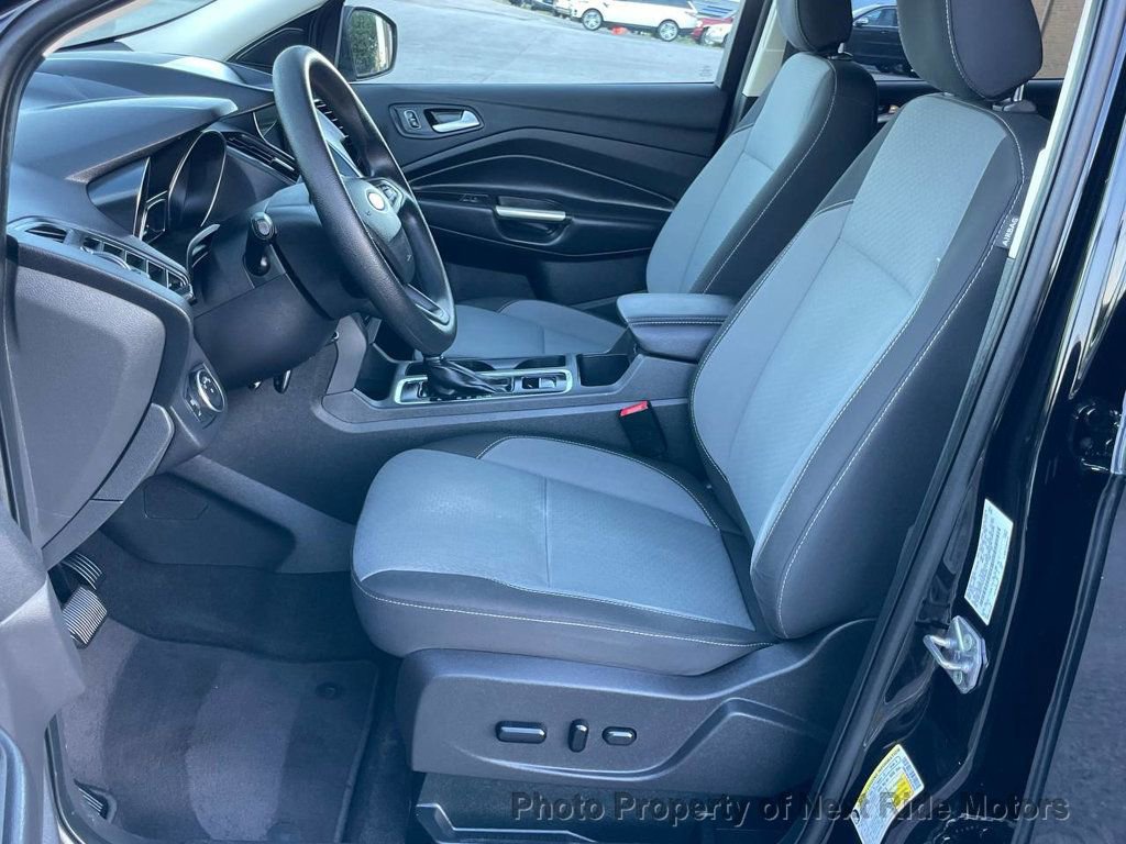 Used 2019 Ford Escape SE image 7