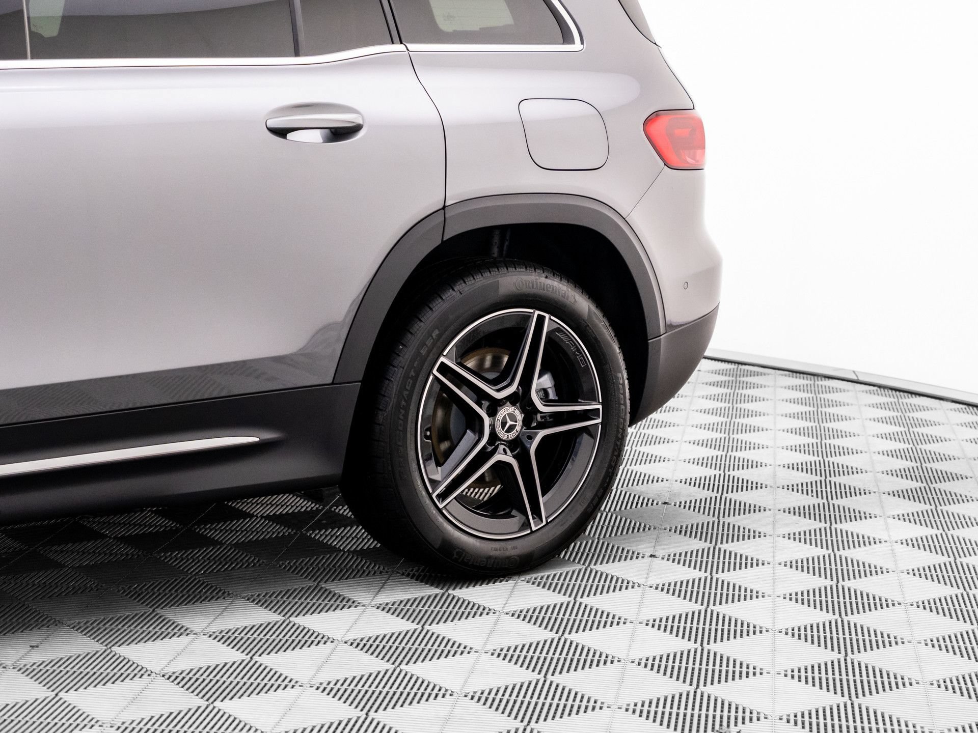 New 2026 Mercedes-Benz GLB 250 4MATIC image 34