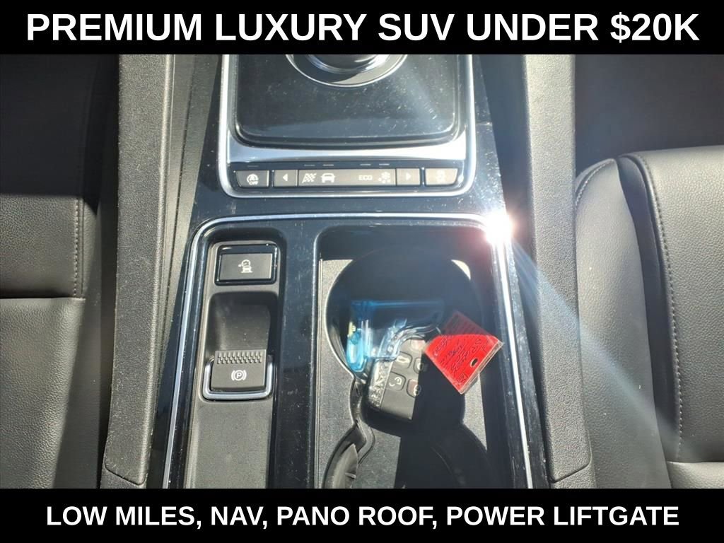 Used 2019 Jaguar F-PACE Premium image 24