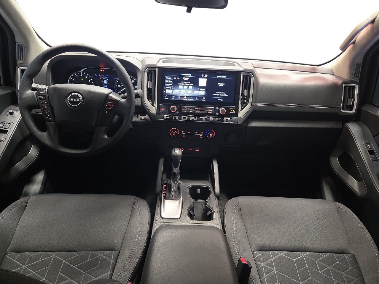 Certified 2025 Nissan Frontier SV RWD image 9