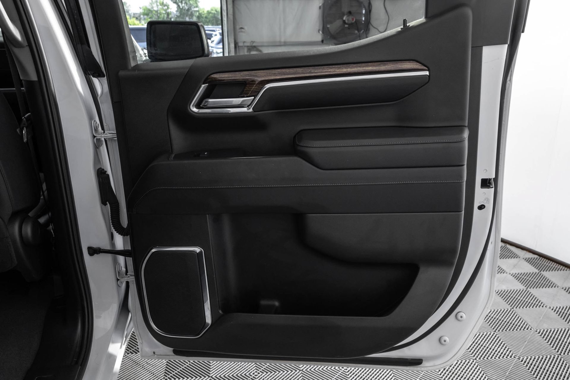 Used 2024 GMC Sierra 1500 Elevation AWD/4WD image 40