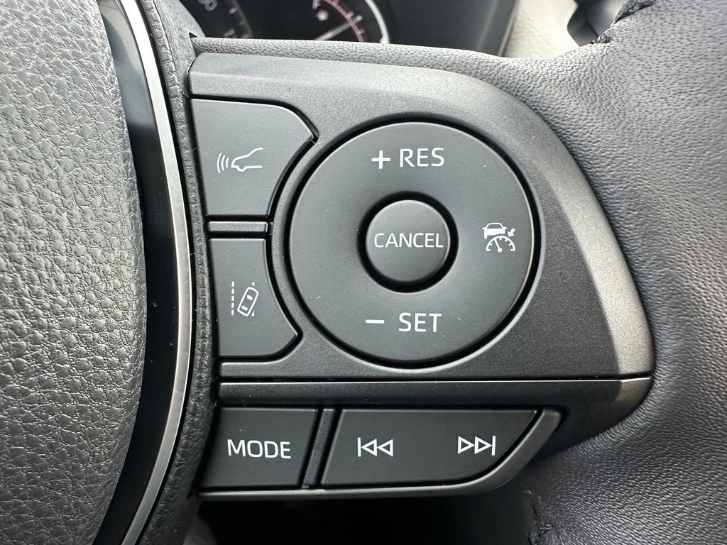 New 2025 Toyota RAV4 XLE image 21