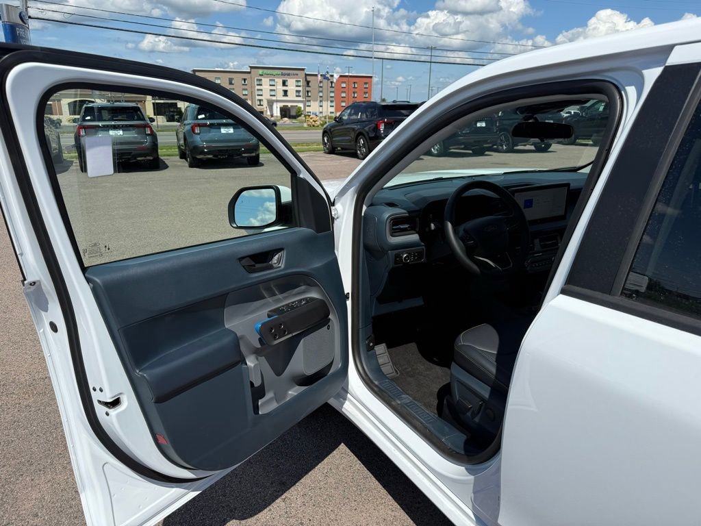 New 2025 Ford Maverick Lobo AWD/4WD image 12