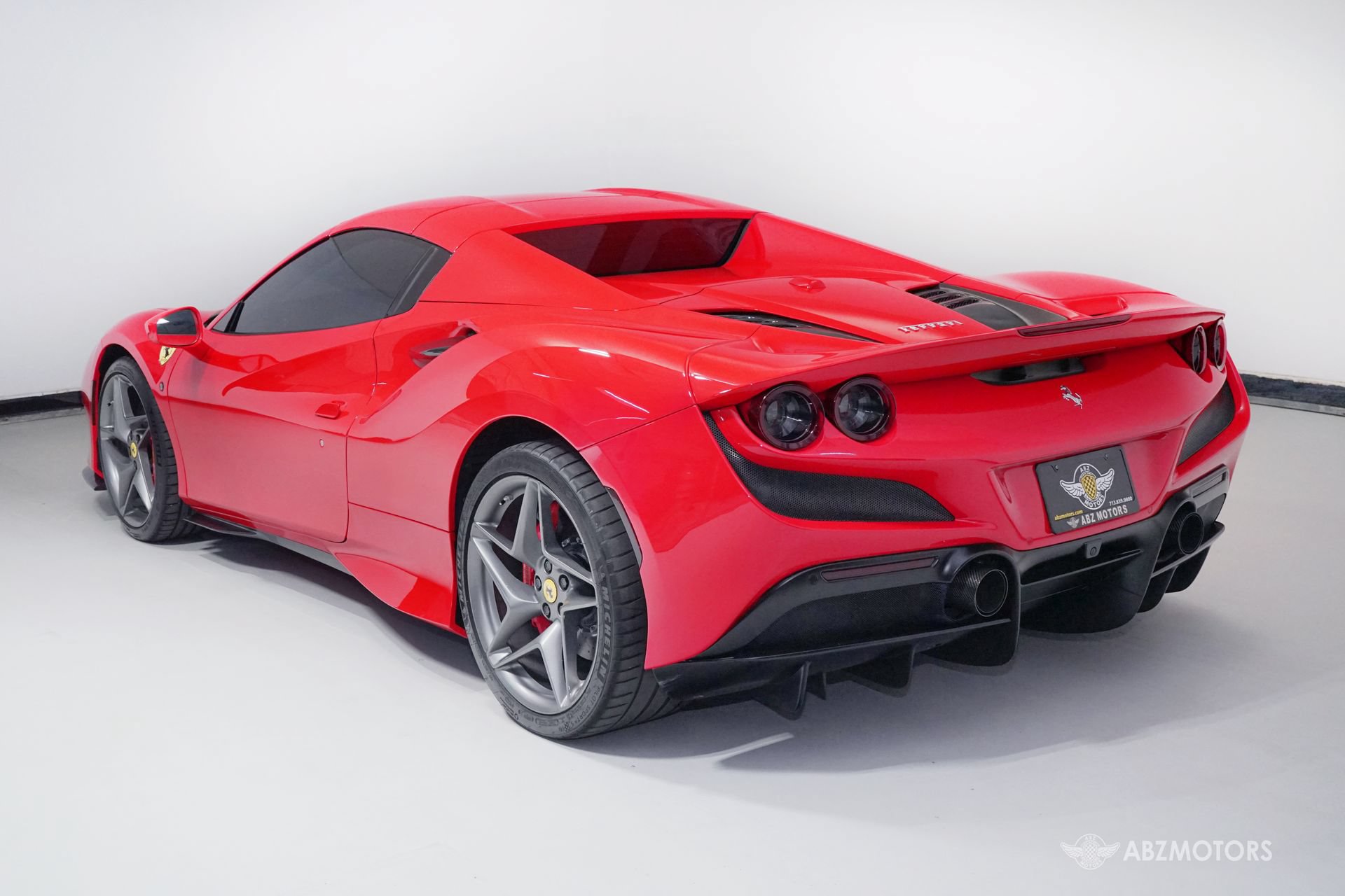 Used 2021 Ferrari F8 Tributo RWD image 6
