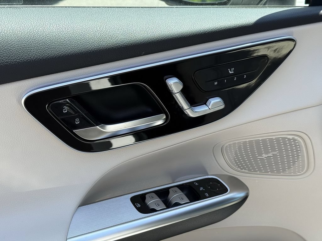 New 2026 Mercedes-Benz GLC 300 4MATIC image 14
