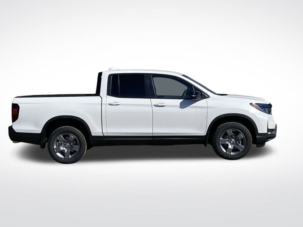 Used 2025 Honda Ridgeline TrailSport image 12