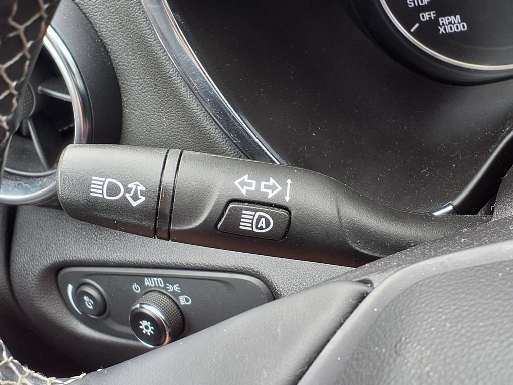 Used 2023 Chevrolet Blazer LT FWD image 22