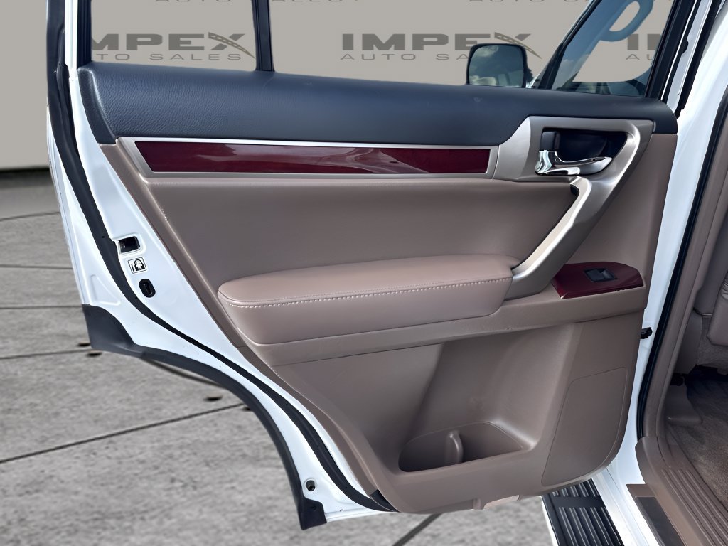 Used 2019 Lexus GX 460 Premium AWD/4WD image 29