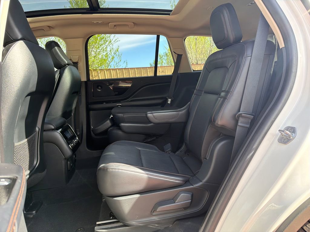 Used 2021 Lincoln Aviator Reserve w/ Equipment Group 201A AWD/4WD image 22