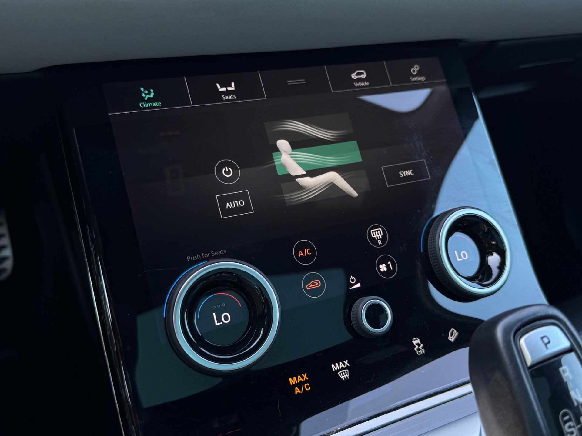 Used 2020 Land Rover Range Rover Evoque R-Dynamic SE image 78