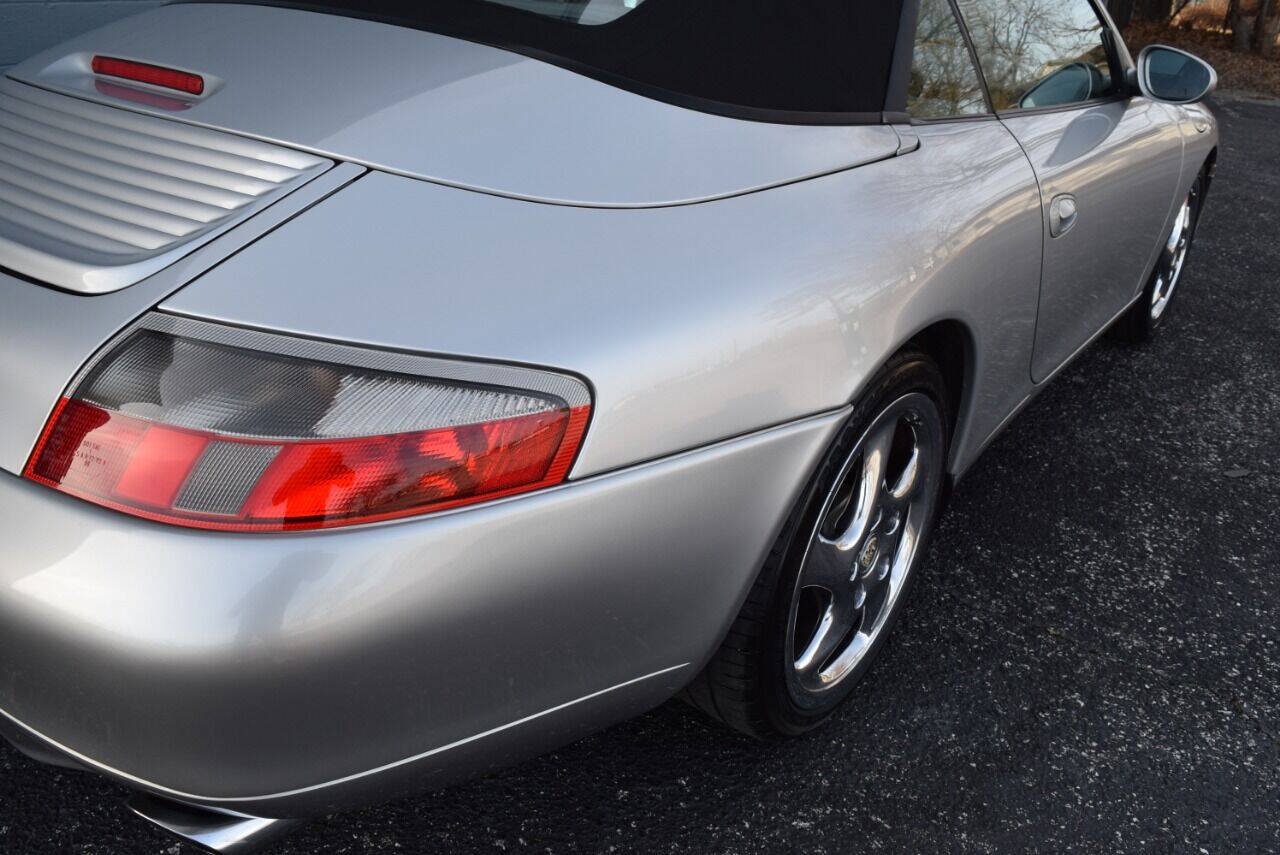 Used 1999 Porsche 911 Cabriolet image 30