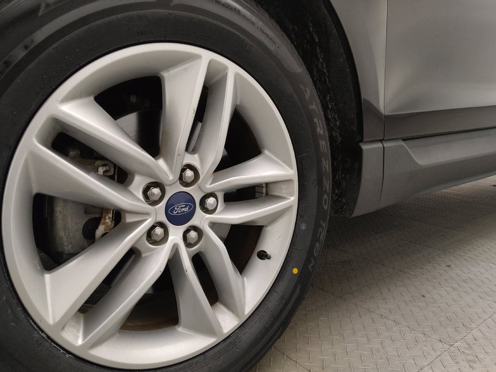 Used 2018 Ford Edge SEL w/ Equipment Group 201A image 31