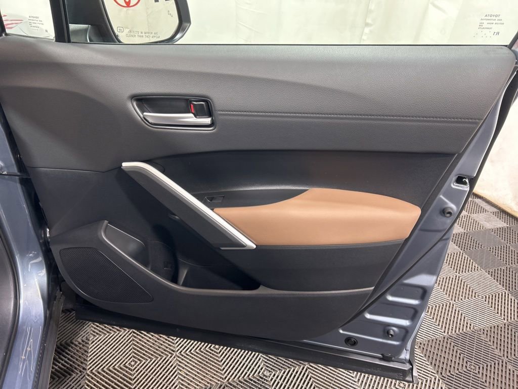 Used 2026 Toyota Corolla Cross XLE w/ Convenience Package image 9