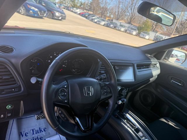 Used 2020 Honda HR-V Sport image 4