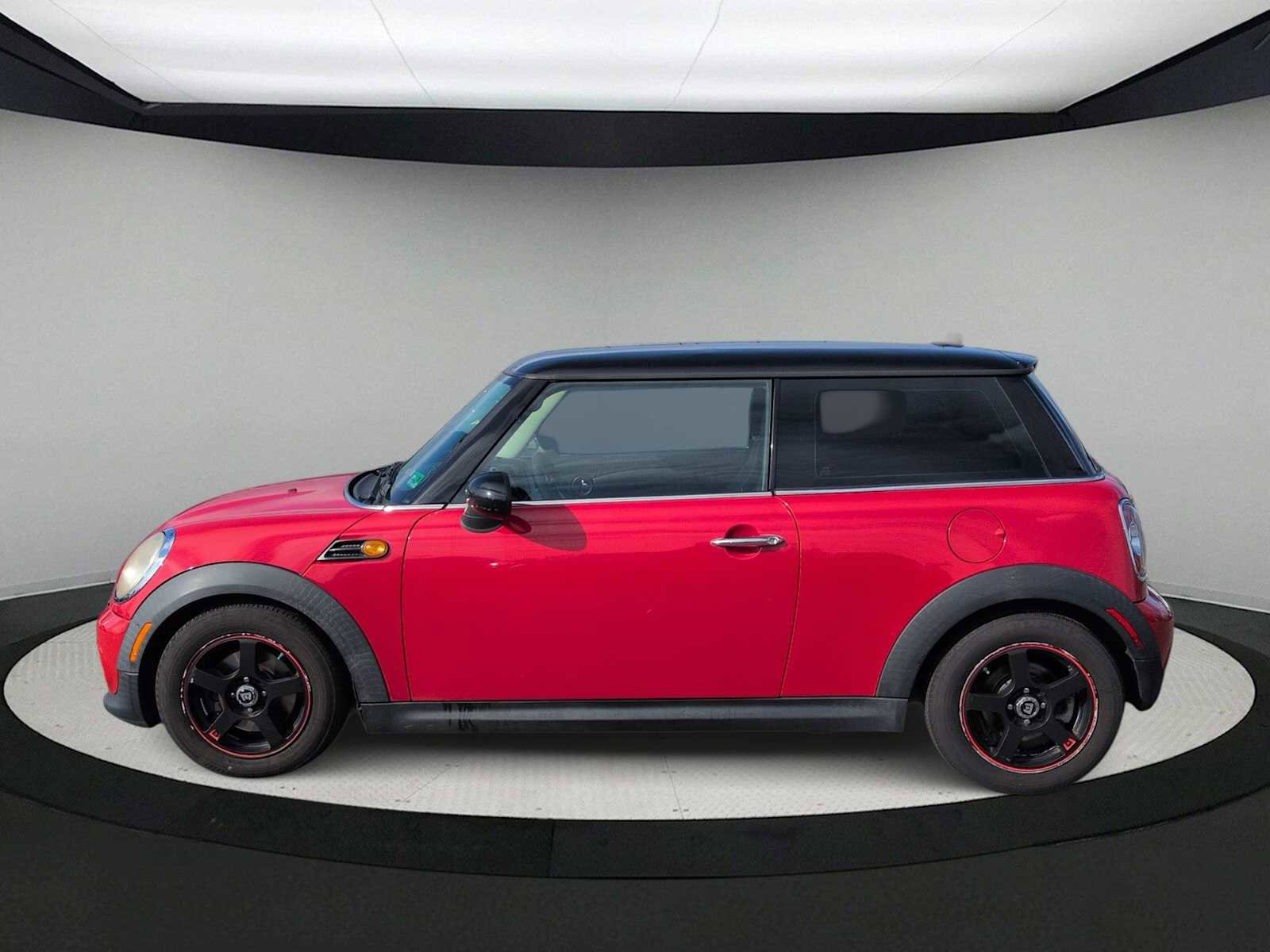 Used 2011 MINI Cooper Hardtop image 5
