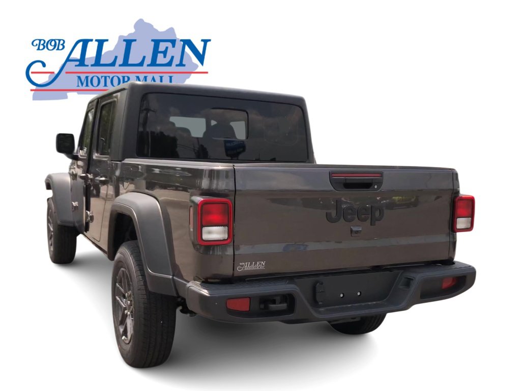 New 2025 Jeep Gladiator Sport image 6