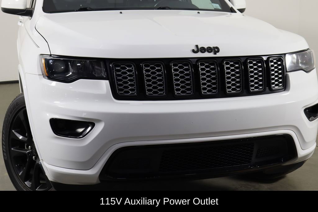 Used 2020 Jeep Grand Cherokee Altitude image 40