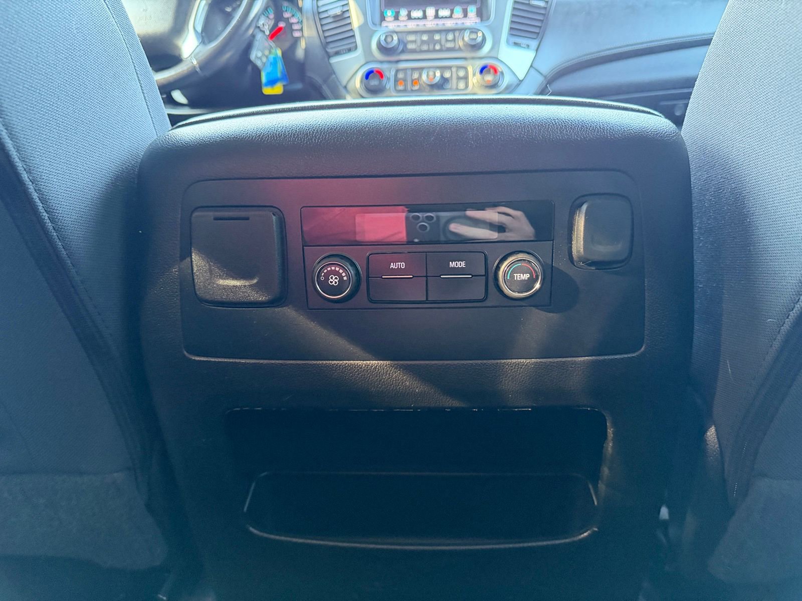 Used 2019 Chevrolet Suburban LS image 28