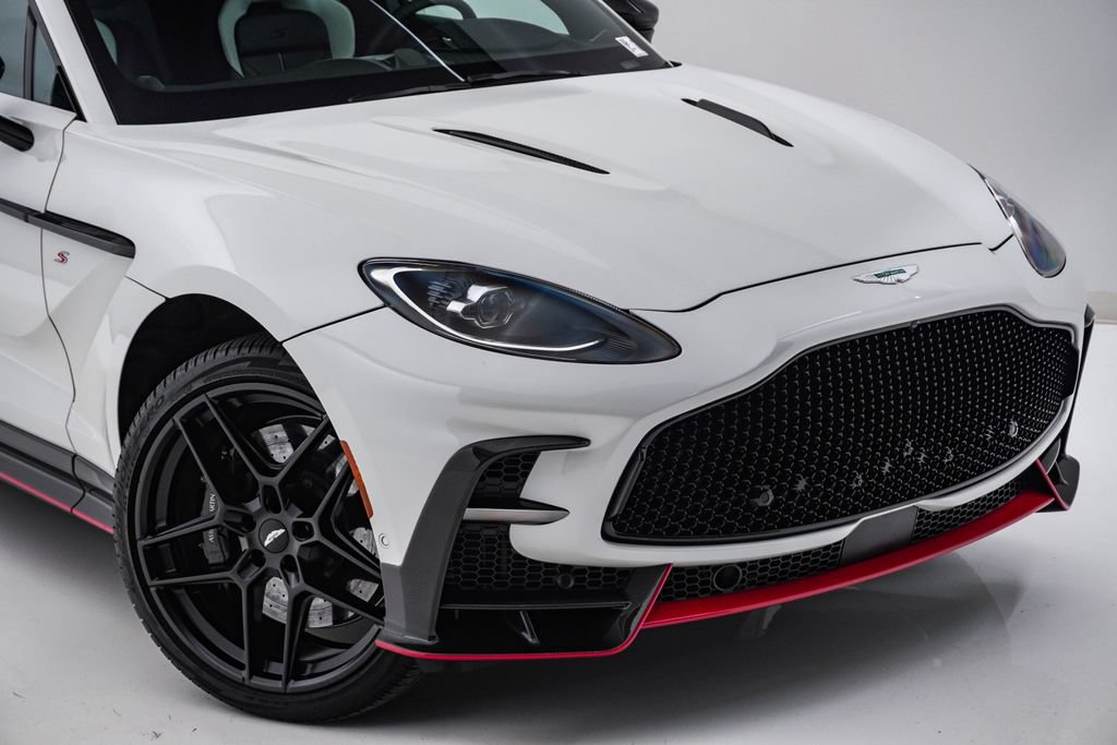 Used 2026 Aston Martin DBX 707 AWD/4WD image 4