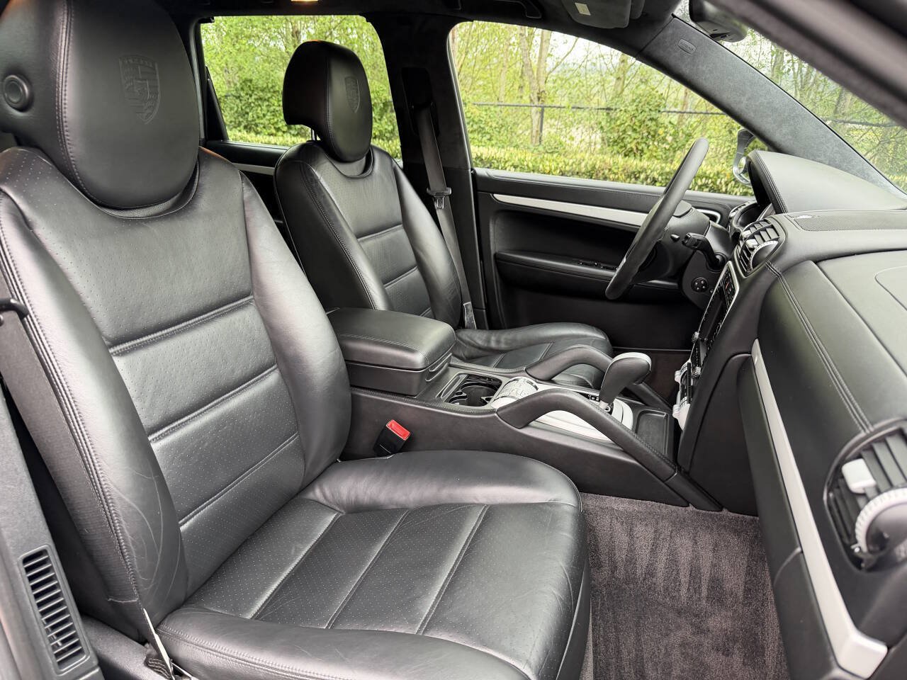 Used 2008 Porsche Cayenne Turbo AWD/4WD image 17