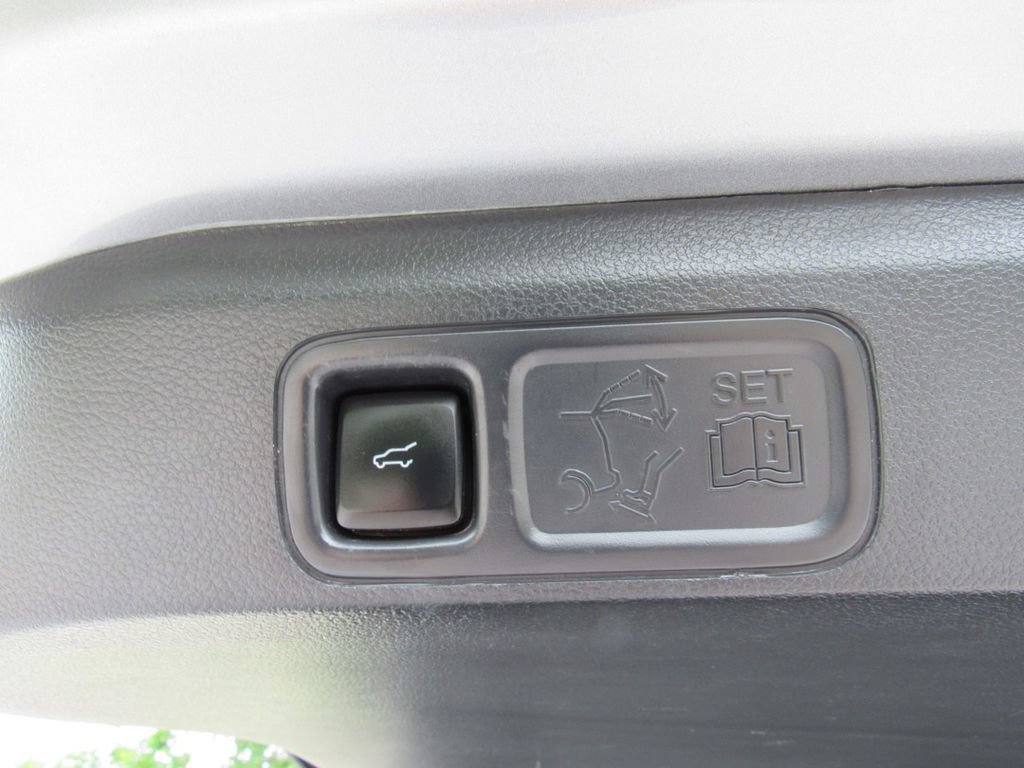 Certified 2022 Ford Expedition Max Limited AWD/4WD image 24