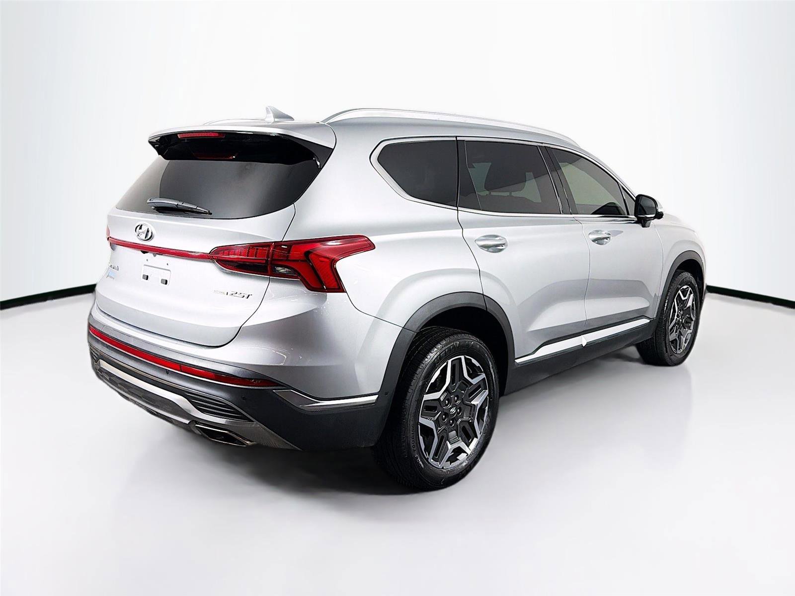 Used 2023 Hyundai Santa Fe Limited AWD/4WD image 7