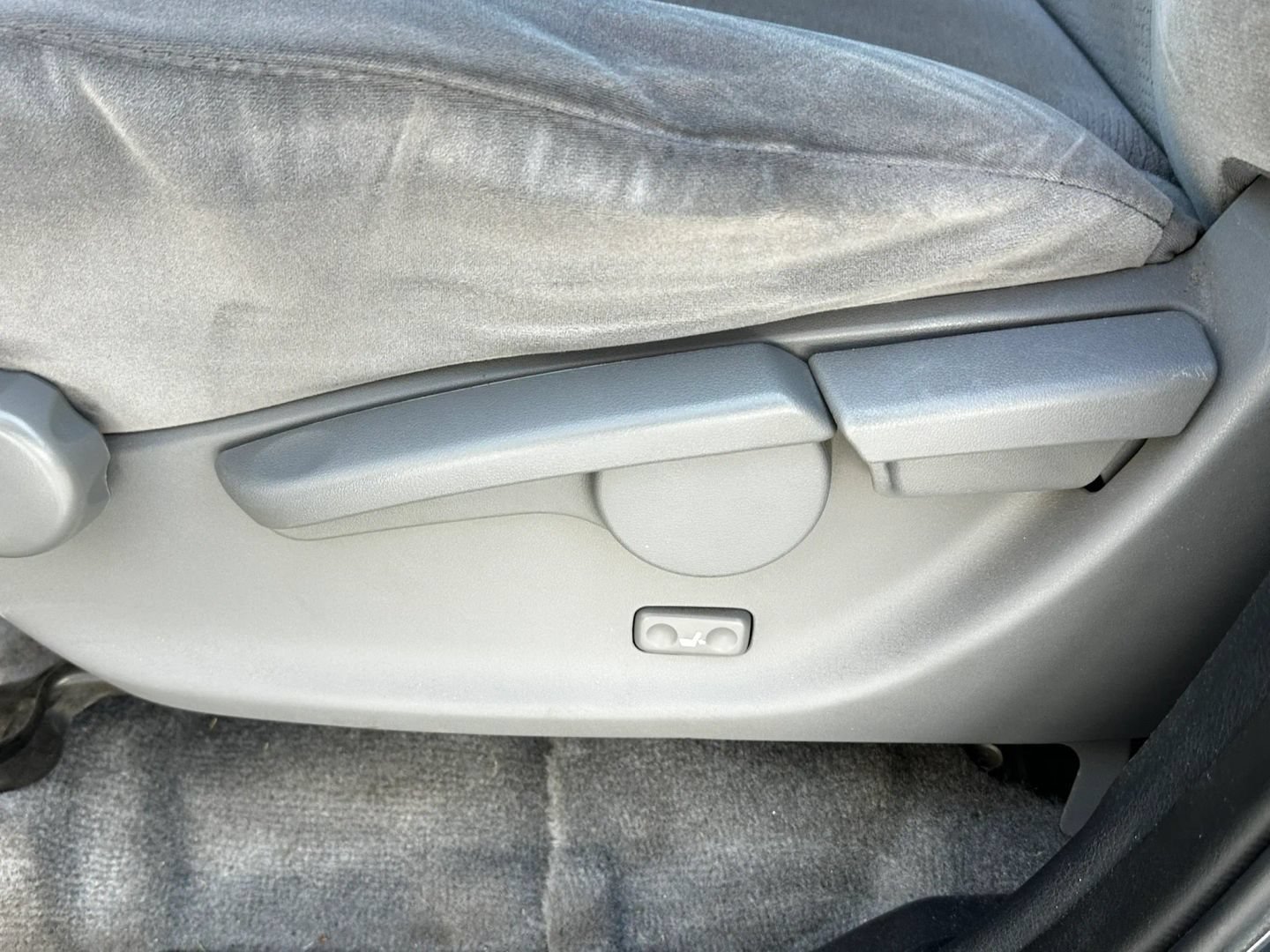Used 2008 Toyota Sequoia SR5 RWD image 12