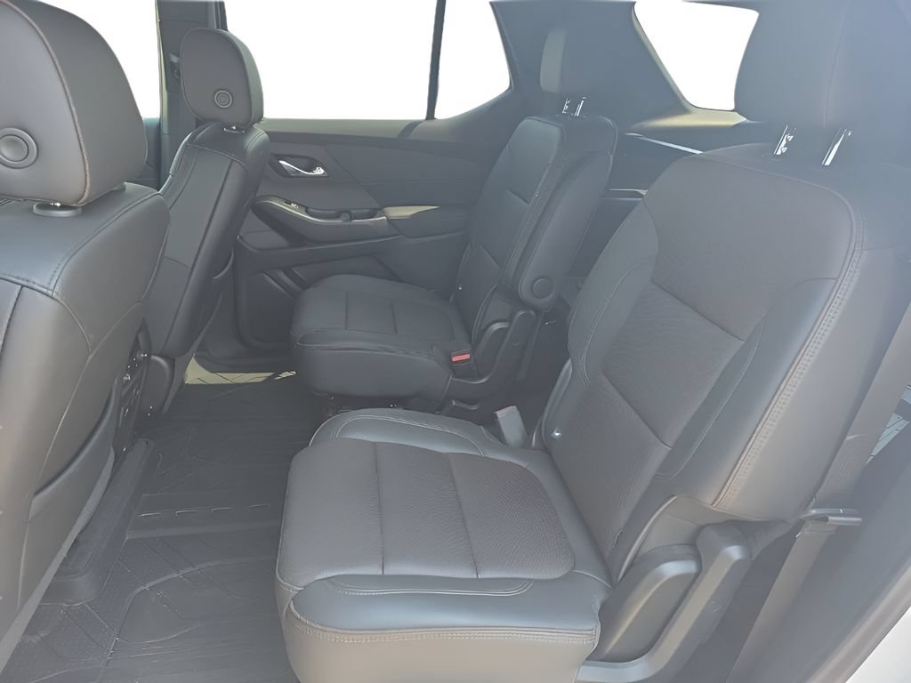 Used 2023 Chevrolet Traverse High Country w/ LPO, Floor Liner Package AWD/4WD image 15