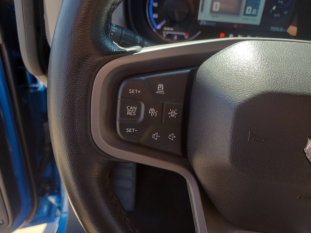Used 2023 Ford Bronco Wildtrak AWD/4WD image 31