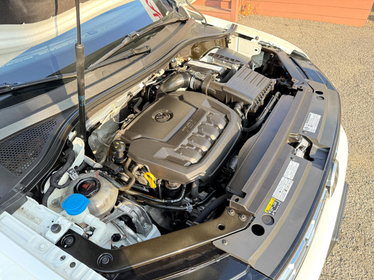 Used 2019 Volkswagen Tiguan SE w/ Panoramic Sunroof Package image 78