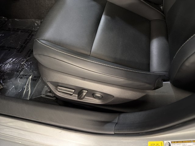 Used 2023 Toyota Prius Limited w/ Limited Premium Package FWD image 17