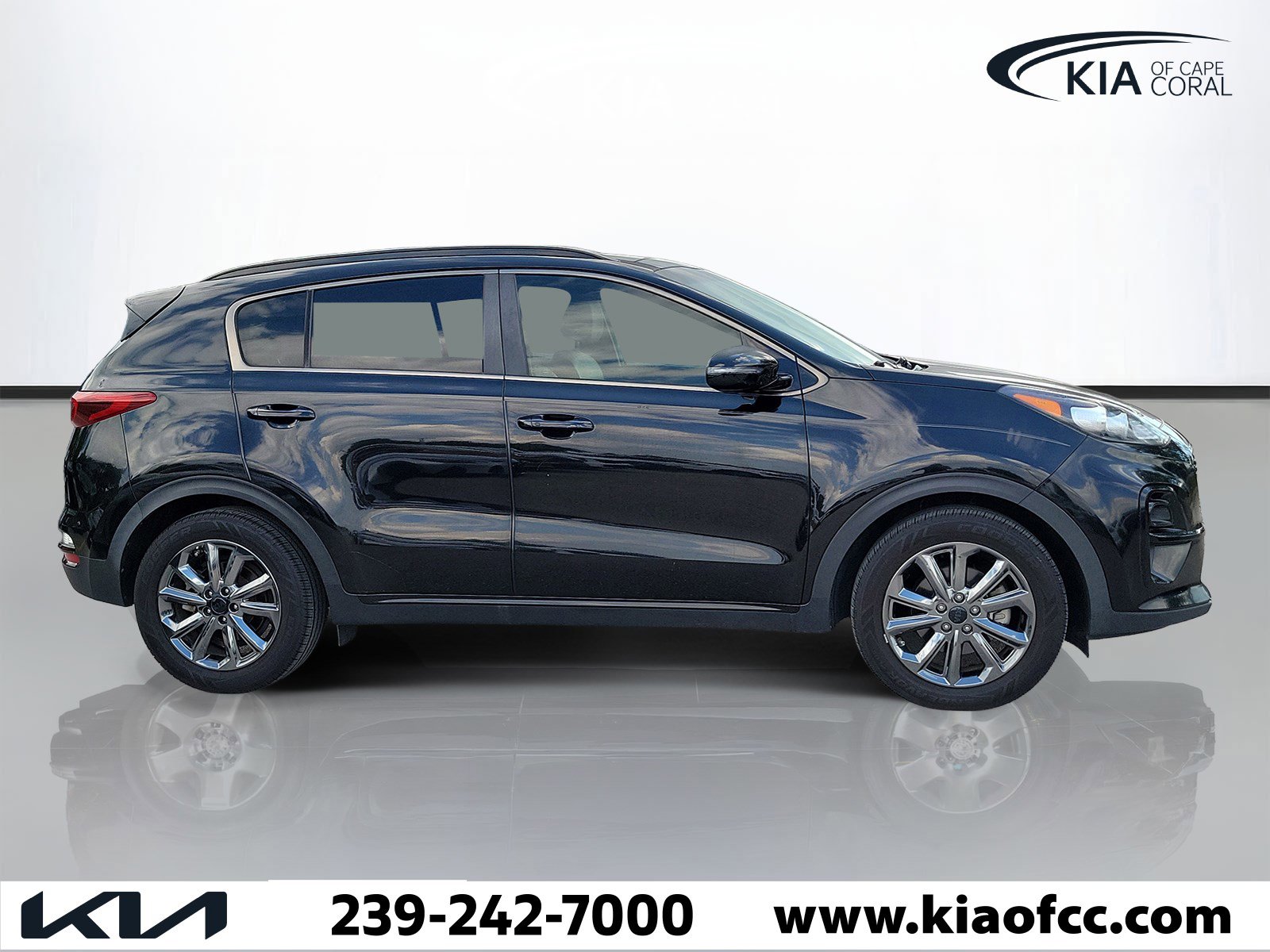 Used 2021 Kia Sportage S w/ S FWD Premium Package image 2