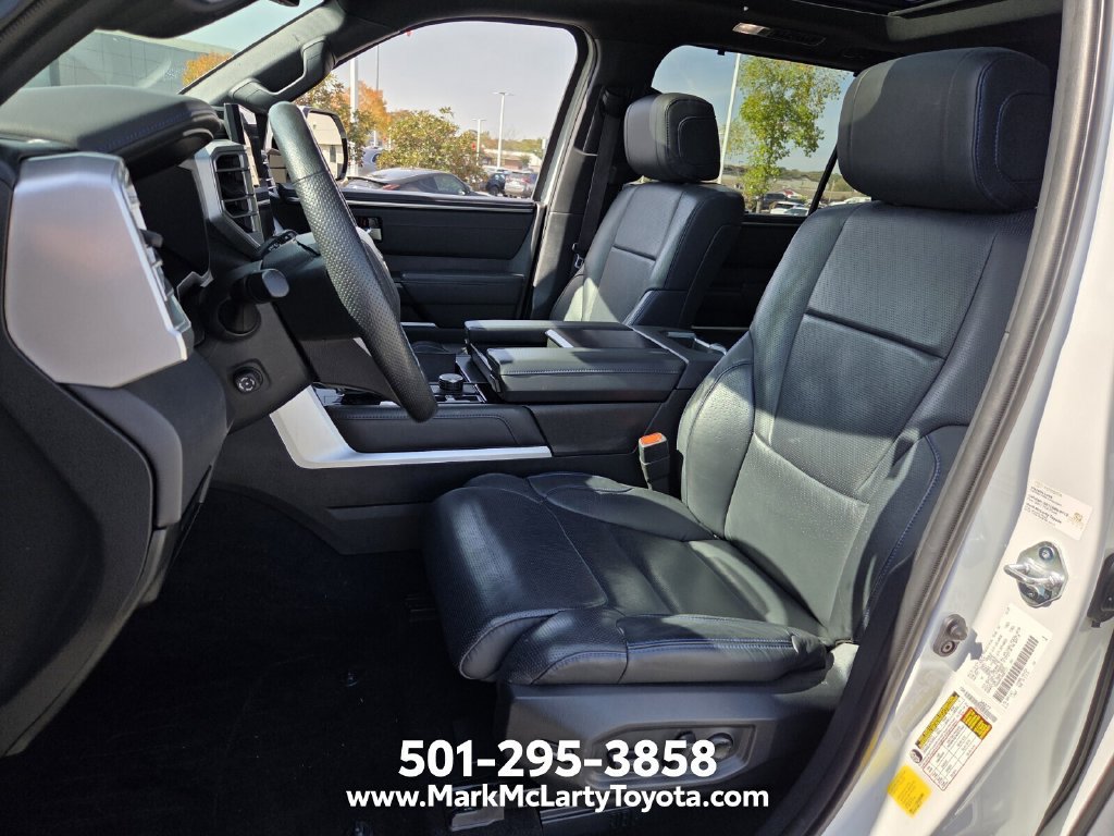 Used 2024 Toyota Sequoia Platinum AWD/4WD image 9