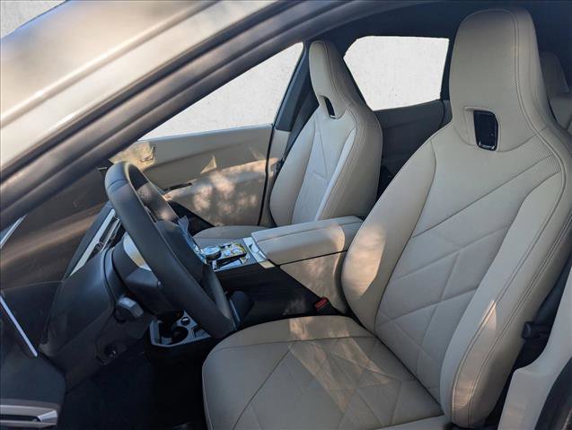 New 2026 BMW iX xDrive45 image 4
